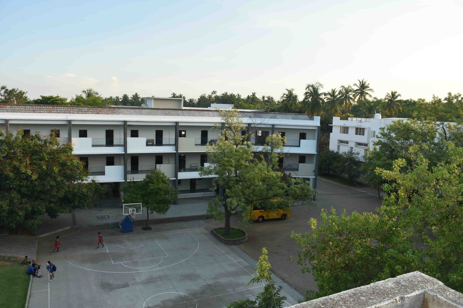 Campus 01